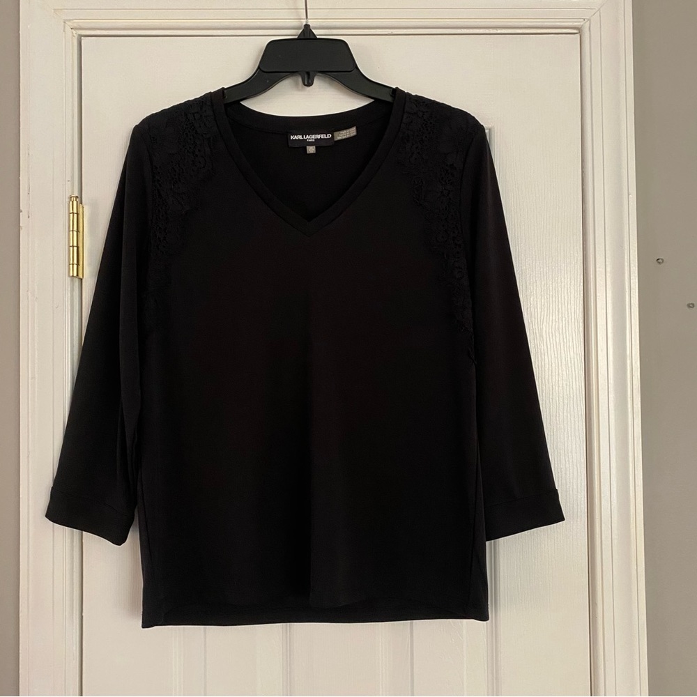 Karl Lagerfeld Paris Black Lace V Neck Shirt 3/4 Sleeve  XS Women’s Blouse